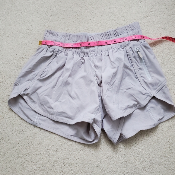 Lululemon Gray Tracker Shorts Athletic Running Shorts sz4 - Picture 15 of 15